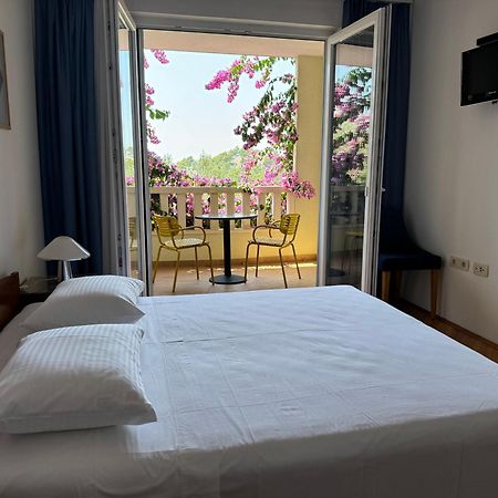 Apartments Villa Cizmic Baška Voda Esterno foto