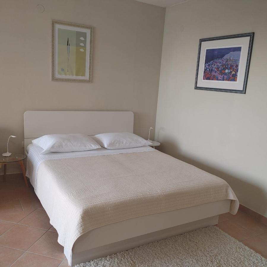 Apartments Villa Cizmic Baška Voda Esterno foto