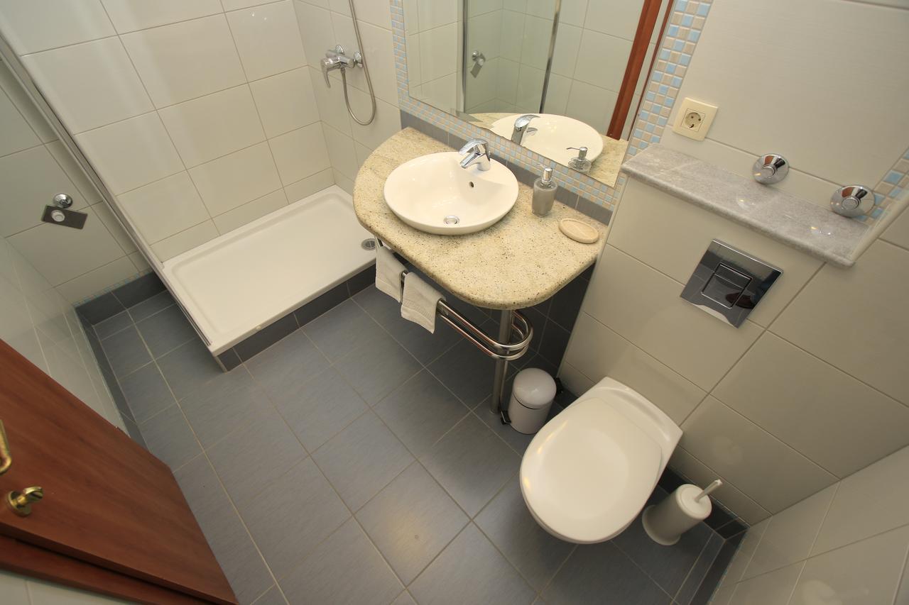 Apartments Villa Cizmic Baška Voda Esterno foto